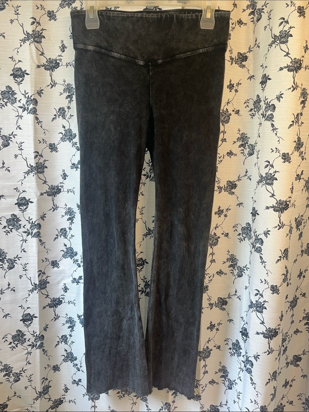 FP Movement Acid Distressed Ribbed Wide Flare Raw Hem Yoga Pants - Picture 2 of 8
